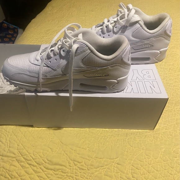 Nike Air Max White Athletic Shoes - Picture 4 of 4